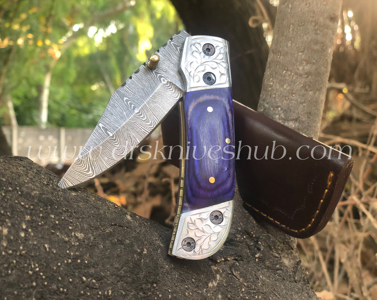 Handmade Damascus Steel Folding Pocket knife Hand Engraved Bolster With Leather Pouch