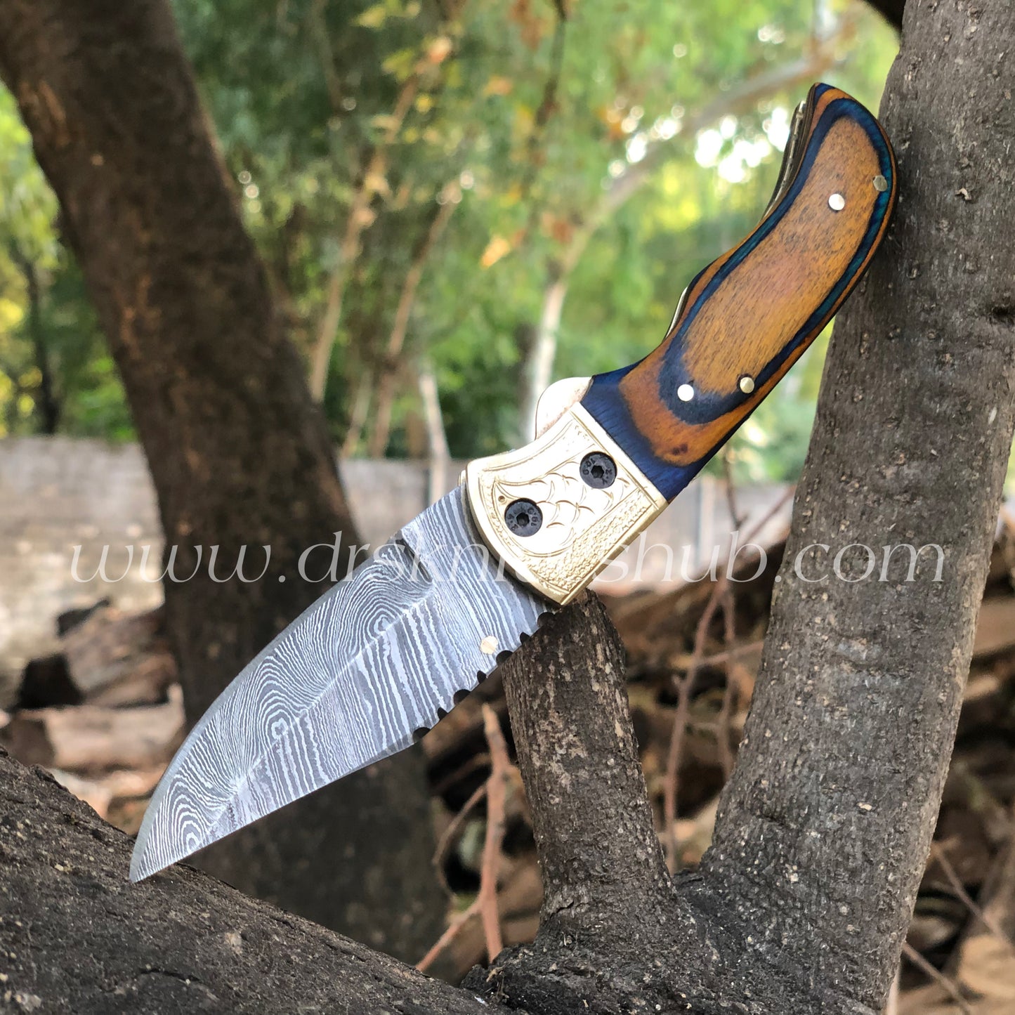 Folding Knife Handmade Damascus Steel Folding Pocket Knife .Outdoor knife With Leather Pouch