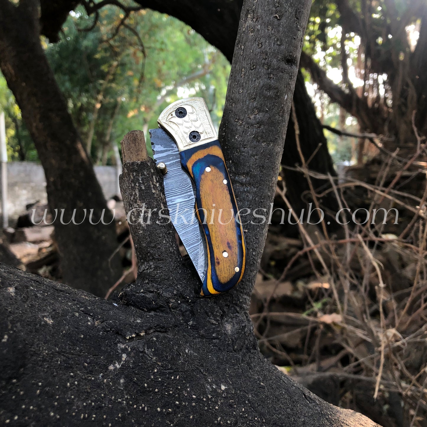 Folding Knife Handmade Damascus Steel Folding Pocket Knife .Outdoor knife With Leather Pouch