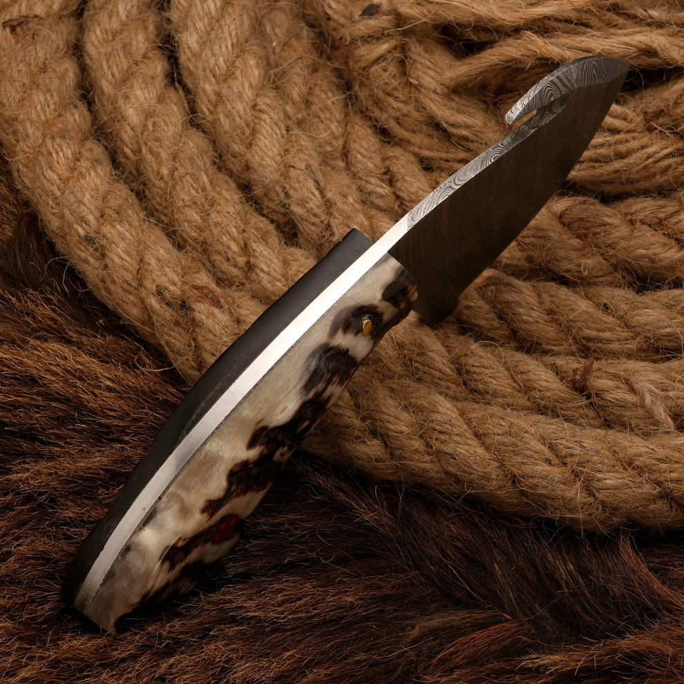 Forged by hand custom made Damascus steel gut hook skinner knife || drs knives hub