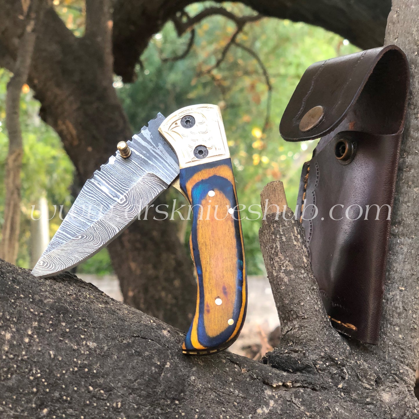 Folding Knife Handmade Damascus Steel Folding Pocket Knife .Outdoor knife With Leather Pouch