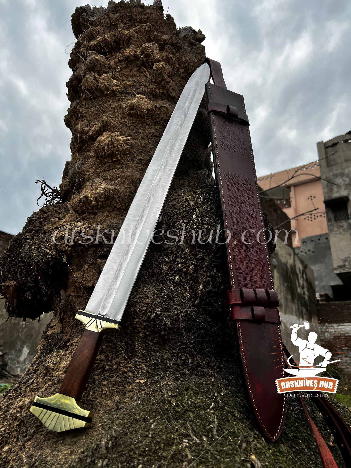 HANDFORGED CUSTOM VIKING SWORD, BATTLE-READY AND PAIRED WITH A LEATHER SHEATH COVER