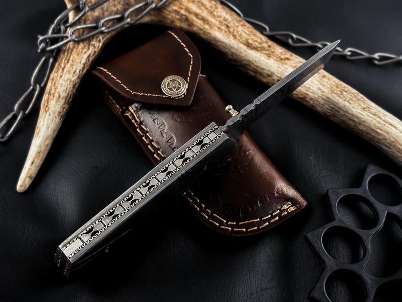 Damascus Steel Pocket Knife Handmade Knife With Leather pouch