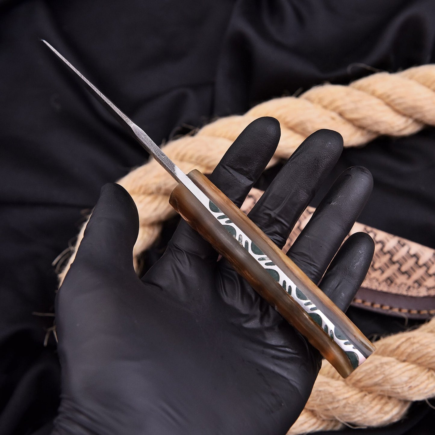 8.2" Handmade Damascus Steel Hunting Knife with Ram Horn Handle | DRSKNIVES HUB