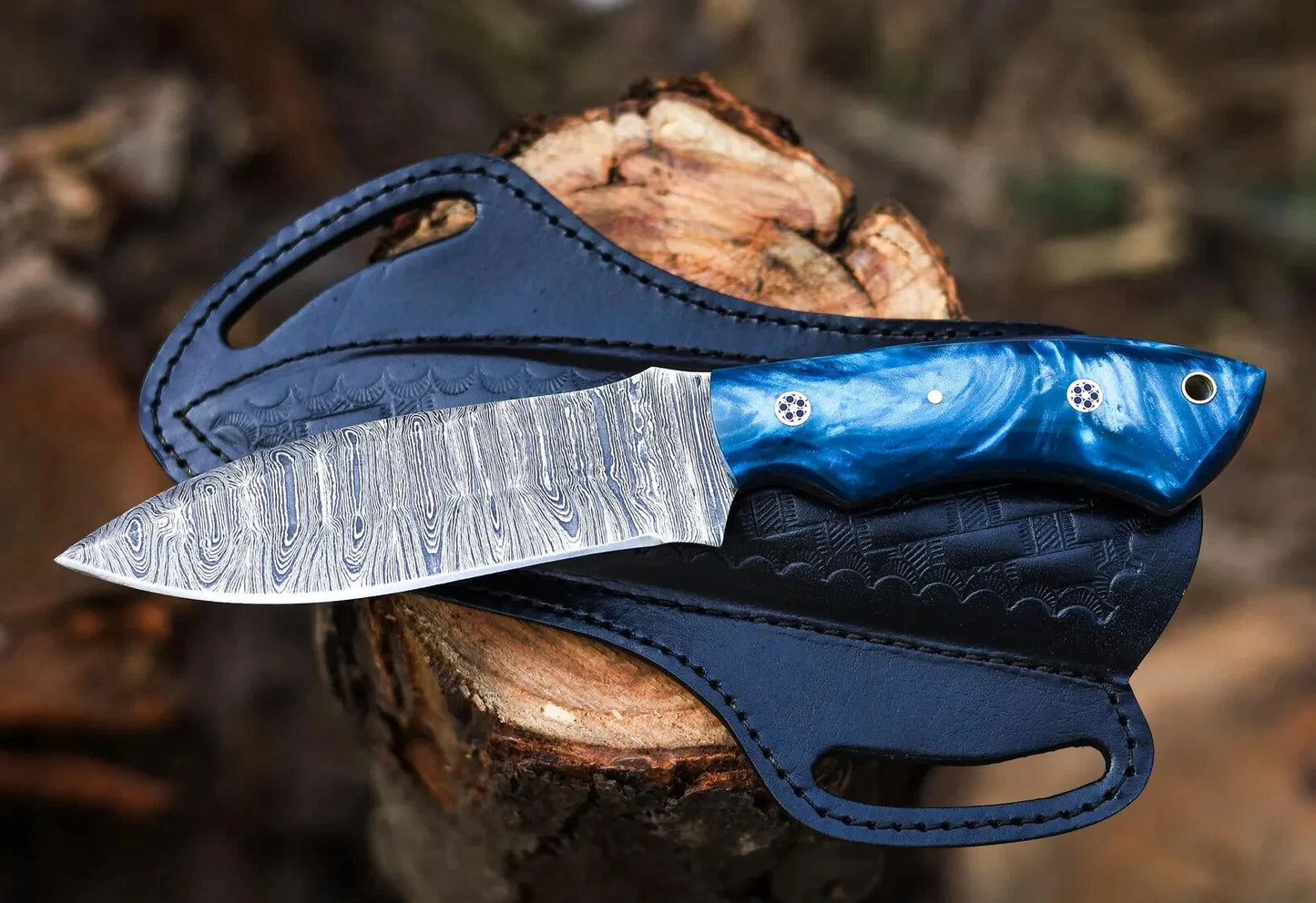 Handmade Damascus Steel Hunting Knife – Resin Handle with Leather Sheath | DRSKNIVES HUB