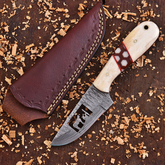 Hand-forged Damascus Steel Wire Cut Bull Cutter knife