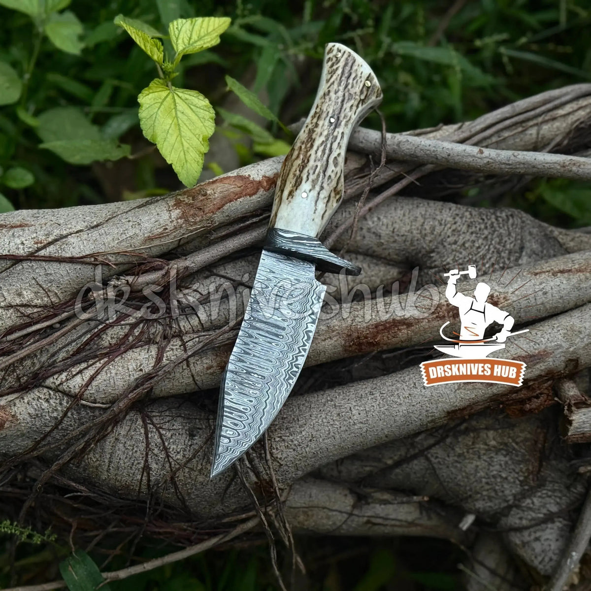 120-layer Damascus steel hunting knife