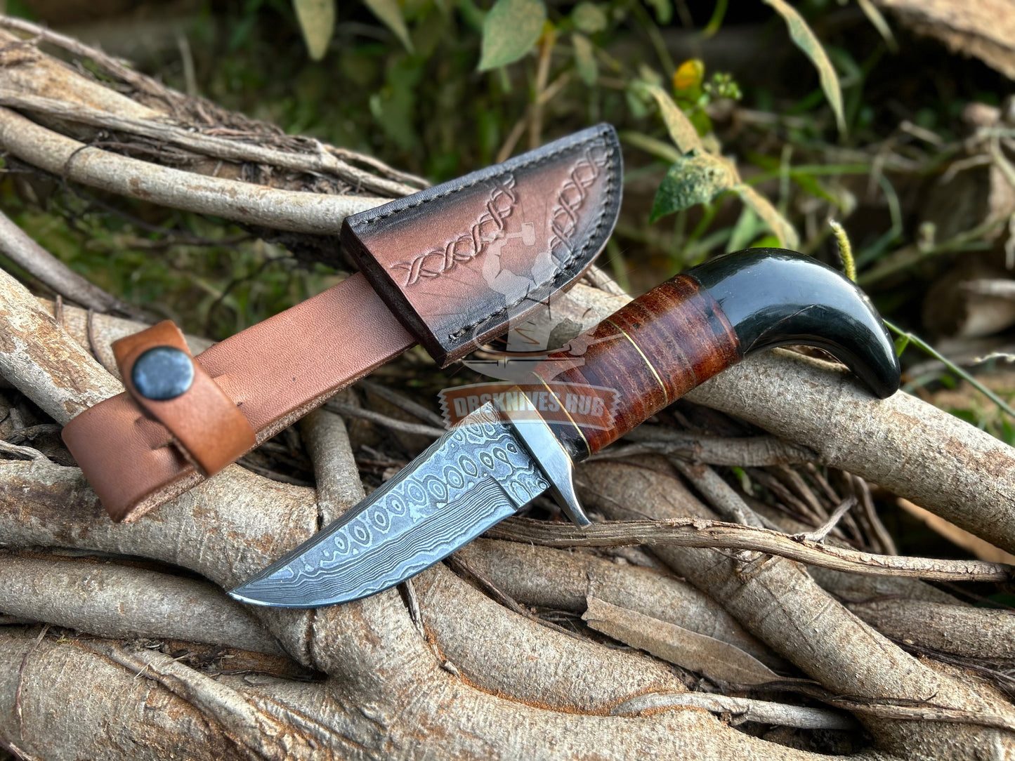Handmade Damascus Steel Skinning Knife | Buffalo Horn & Leather Handle | DRSKNIVES HUB