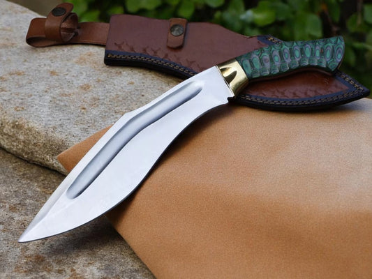 Kukri knife 