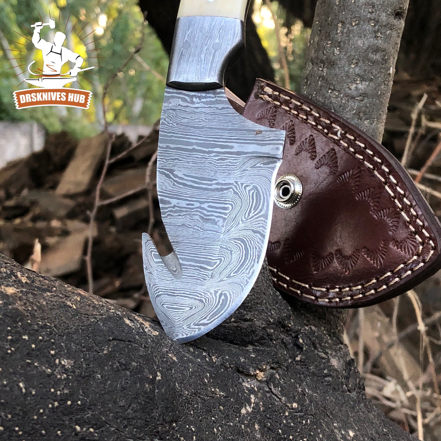 Gut Hook Knife Handmade Damascus Steel Blade Gut Hook Skinnier Knife With Leather Sheath Cover