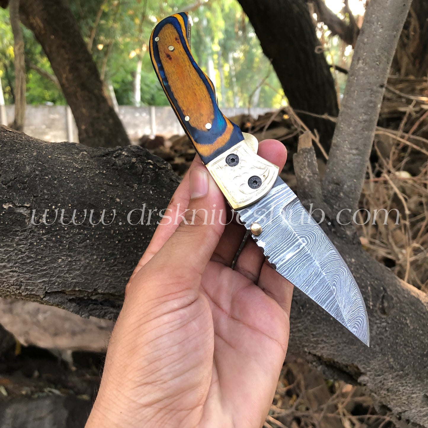 Folding Knife Handmade Damascus Steel Folding Pocket Knife .Outdoor knife With Leather Pouch