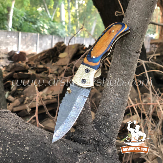 Folding Knife Handmade Damascus Steel Folding Pocket Knife .Outdoor knife With Leather Pouch