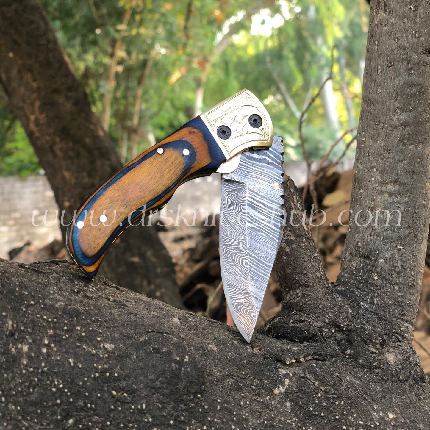 Folding Knife Handmade Damascus Steel Folding Pocket Knife .Outdoor knife With Leather Pouch