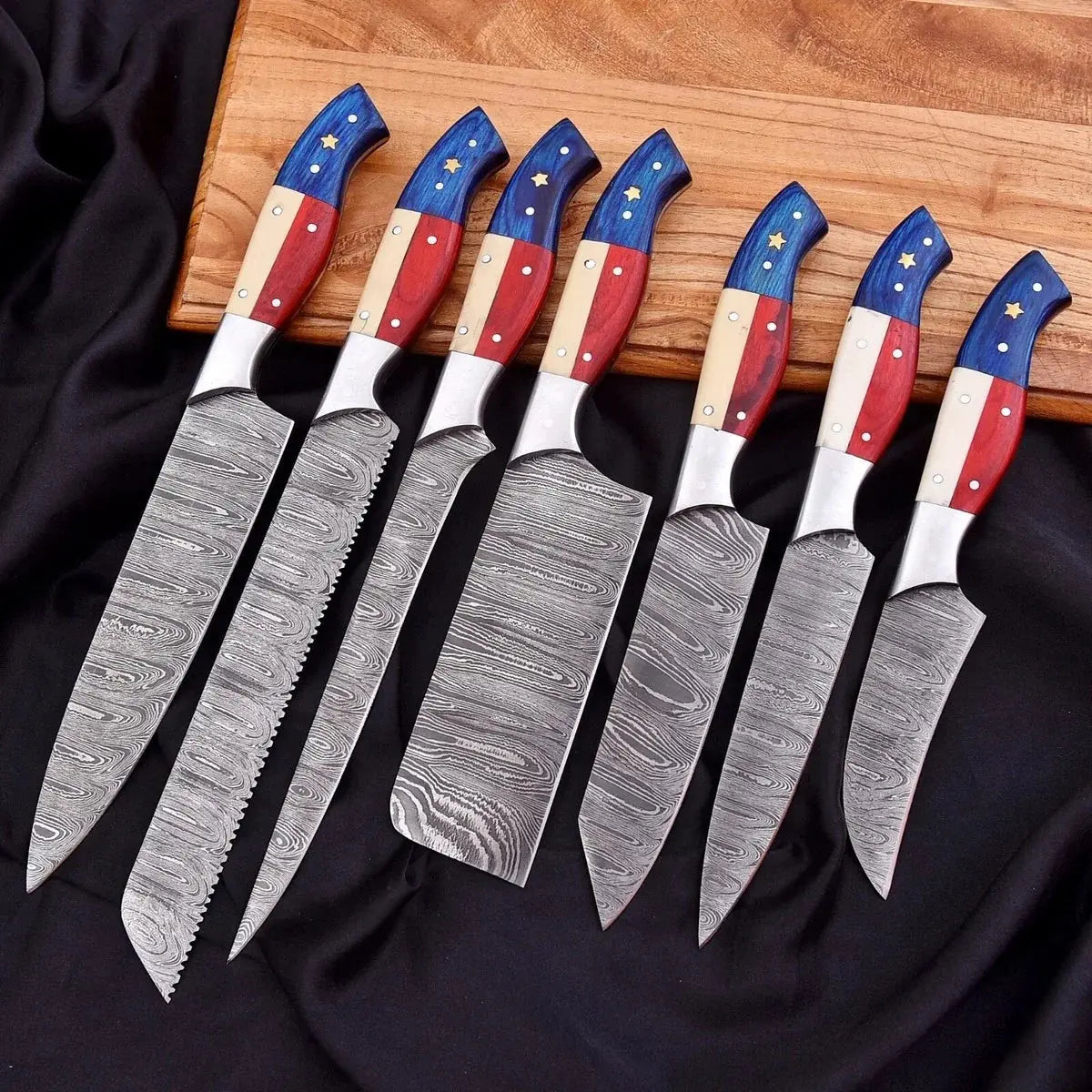 7-piece Damascus chef set with twist-pattern blades