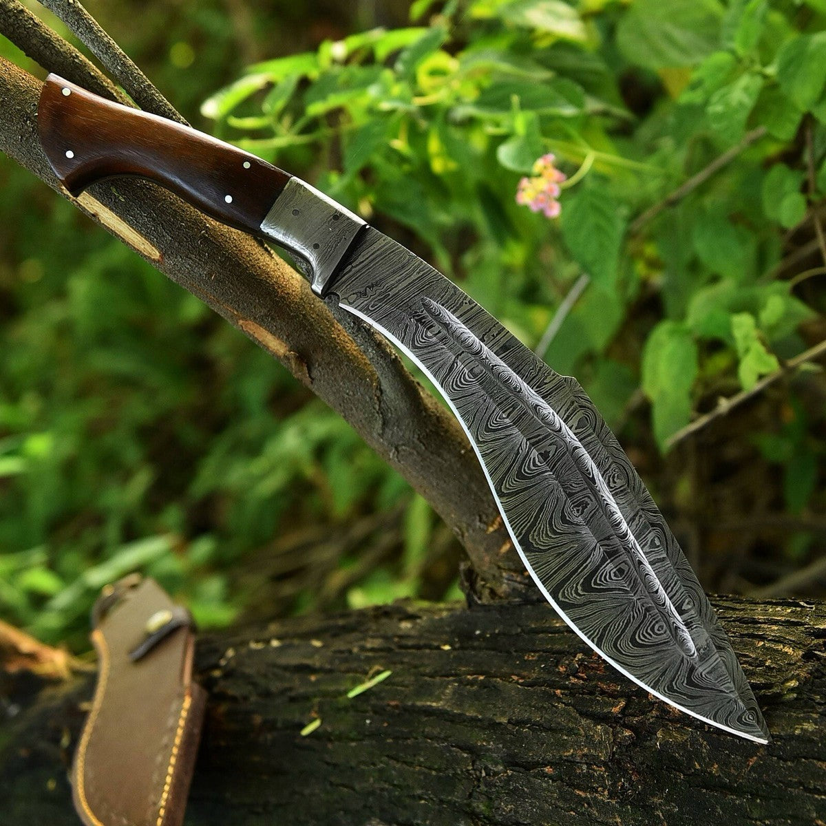 Handmade Full Tang Damascus Gurkha Kukri Knife – Tactical Outdoor Survival Blade with Leather Sheath – 16” Fixed Blade Knife USA | DRSKNIVES HUB 