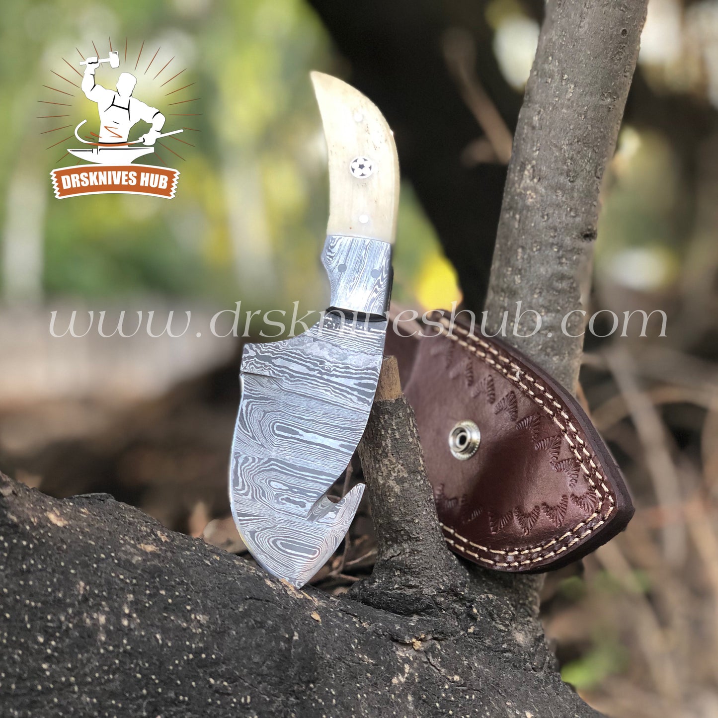 Gut Hook Knife Handmade Damascus Steel Blade Gut Hook Skinnier Knife With Leather Sheath Cover