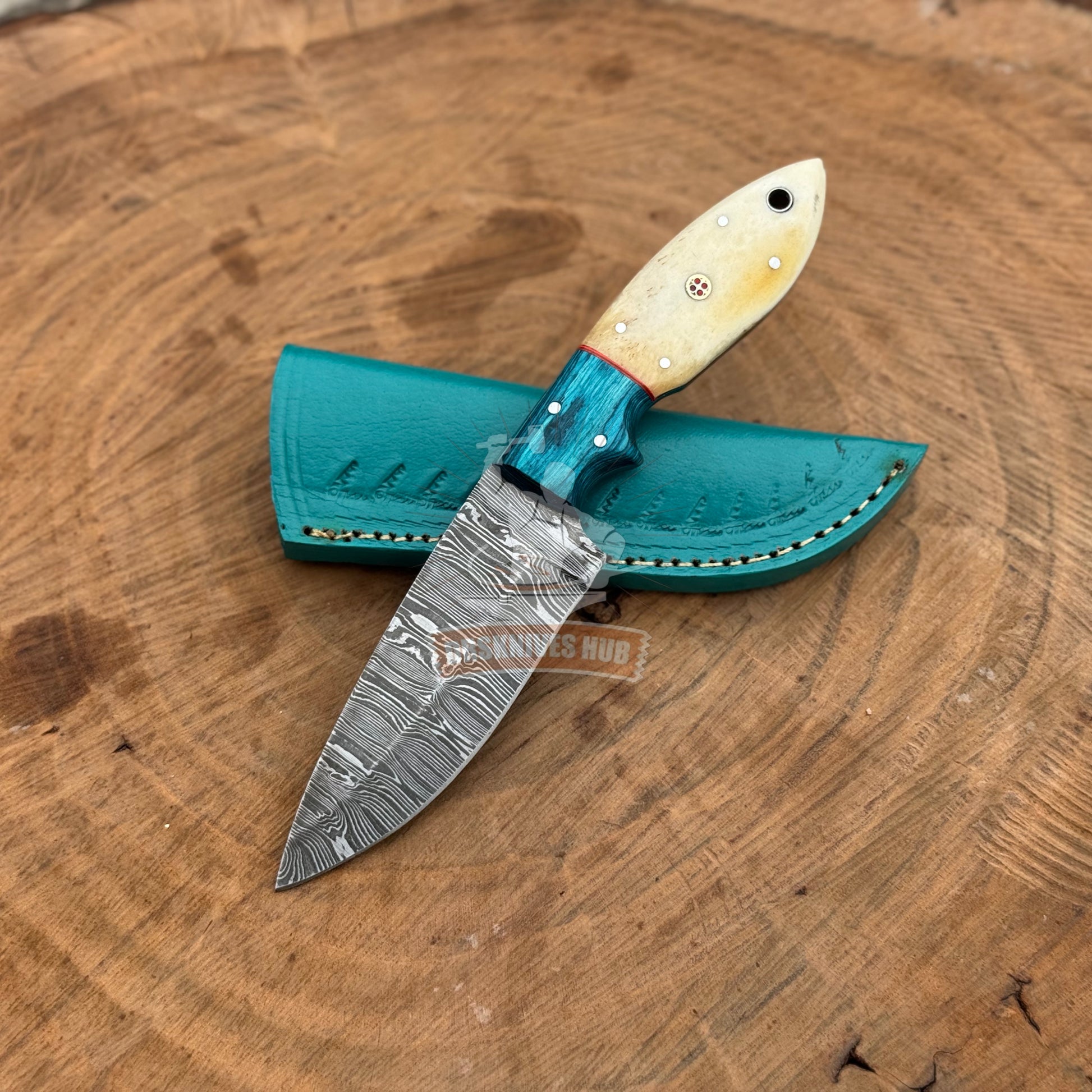 Cowboy knife with sheath