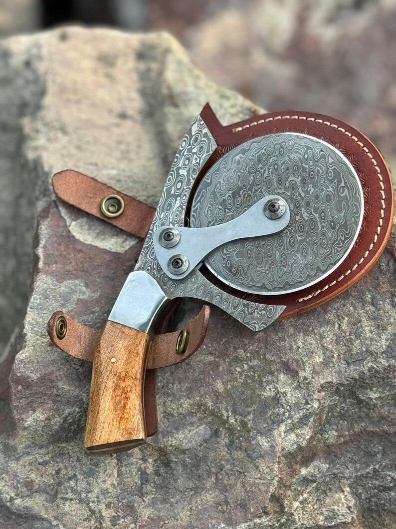 Damascus Steel Pizza Cutter Wheel with Leather Sheath, Pizza Cutter