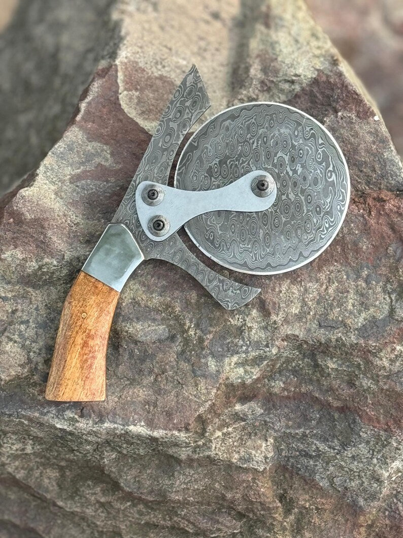 Damascus Steel Pizza Cutter Wheel with Leather Sheath, Pizza Cutter