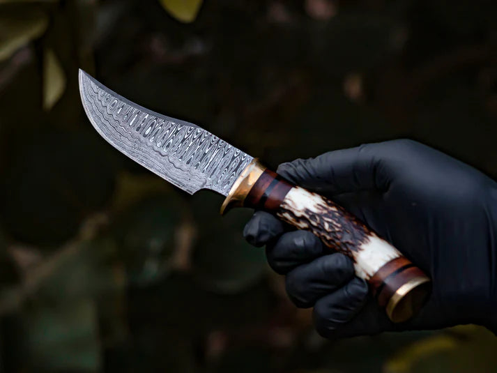 Stag Horn Handle Hand-Forged Damascus Steel Knife with  Brass Guard Handle