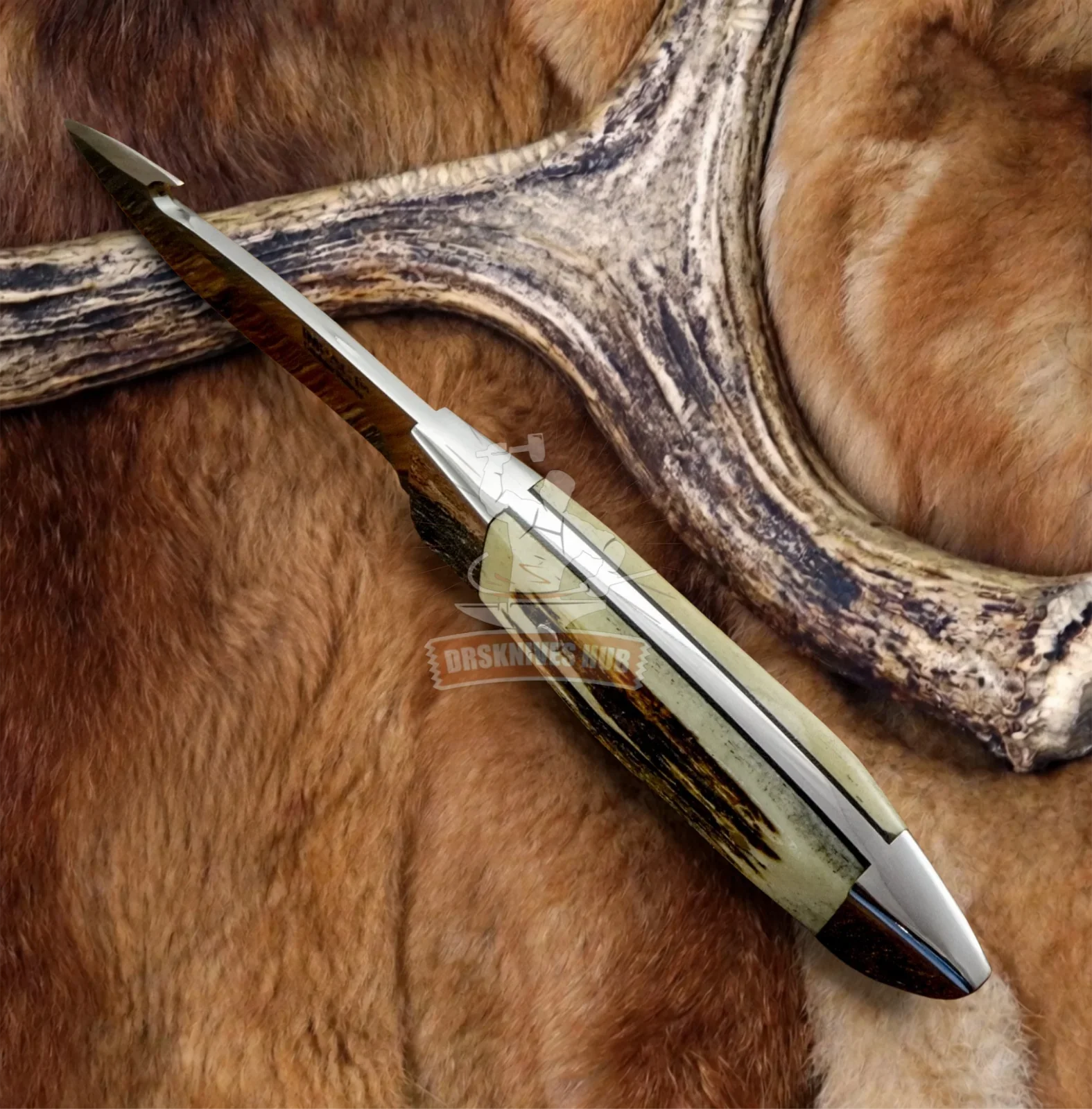 Mercia Hunter- Custom Skinning Gut Hook Knife Antler Handle By DRSKNIVES HUB