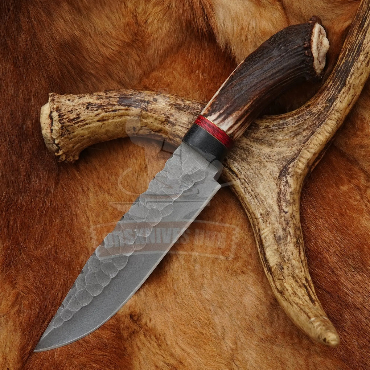 Handmade fixed blade hunting knife with deer antler handle