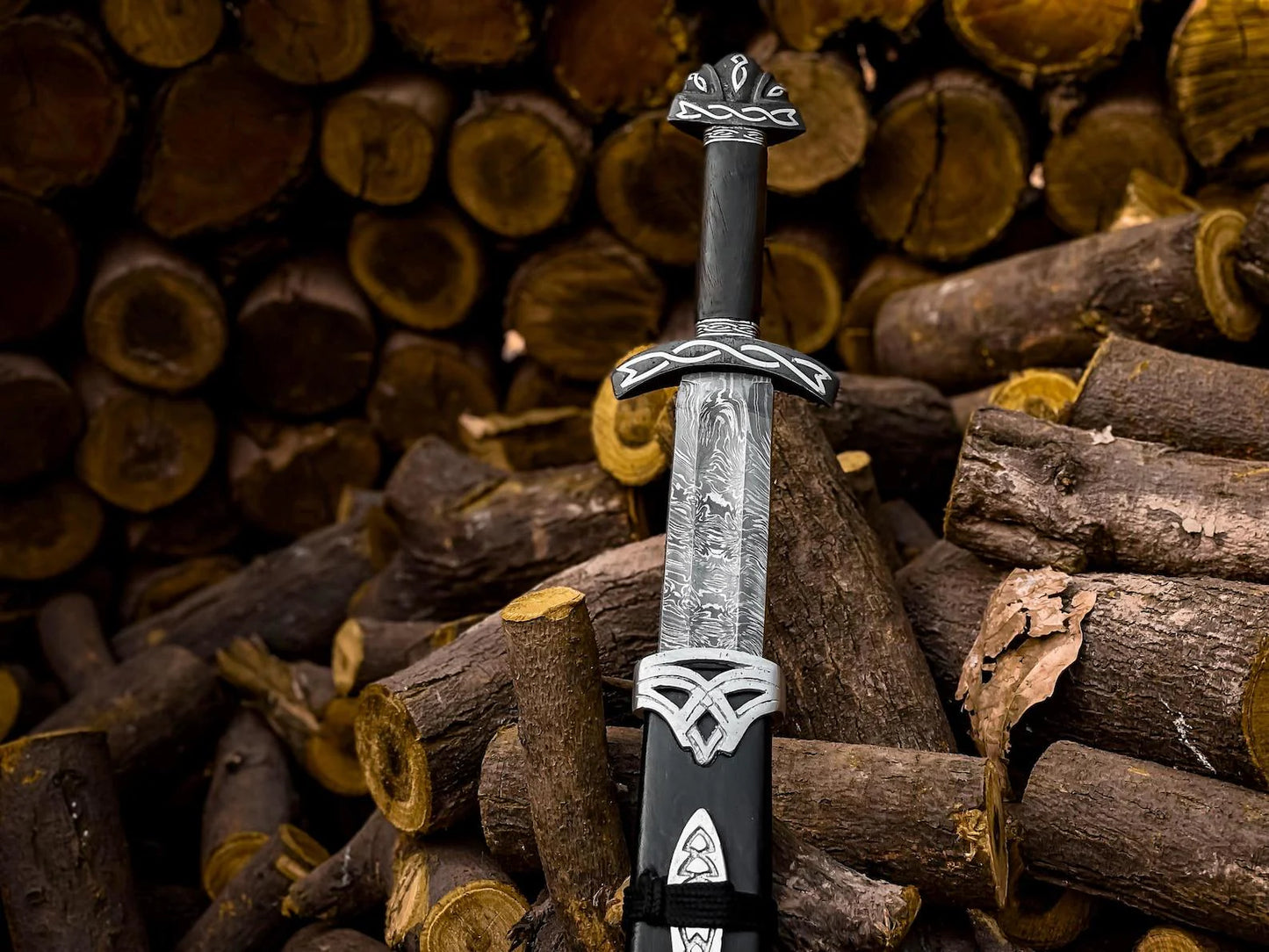 HAND FORGED DAMASCUS STEEL VIKING SWORD WITH SCABBORD| DRS KNIVES HUB