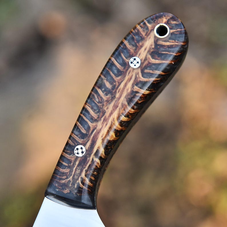 Skinner Knife Handmade Pincone Handle With Sheath
