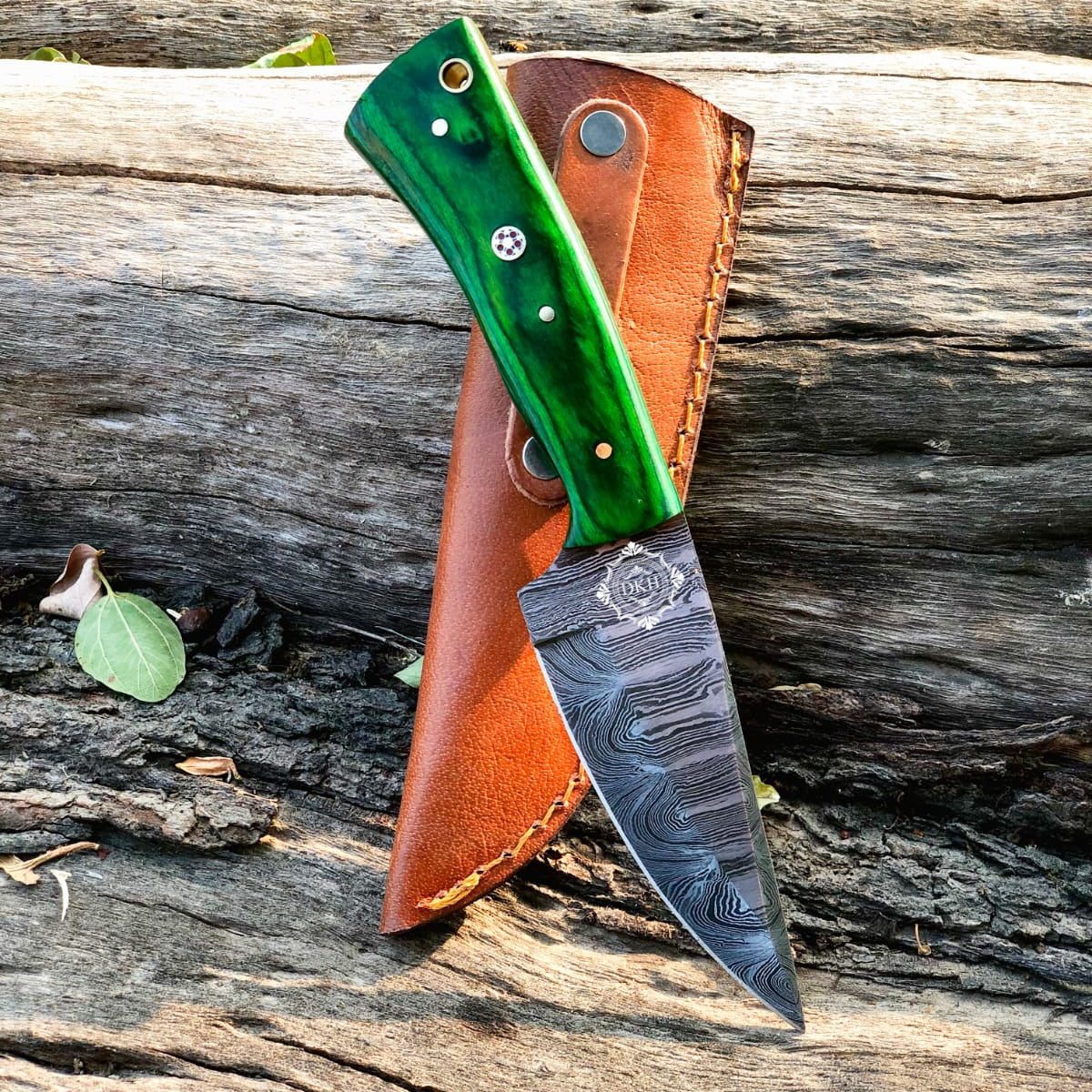 Green Color Handle Damascus Steel Blade Handmade Skinner Knife With Leather Sheath Cover