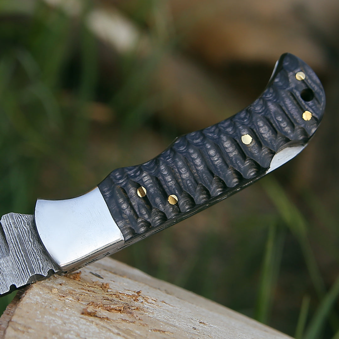Handmade Damascus Steel Blade Pocket Knife with Pakkawood Handle