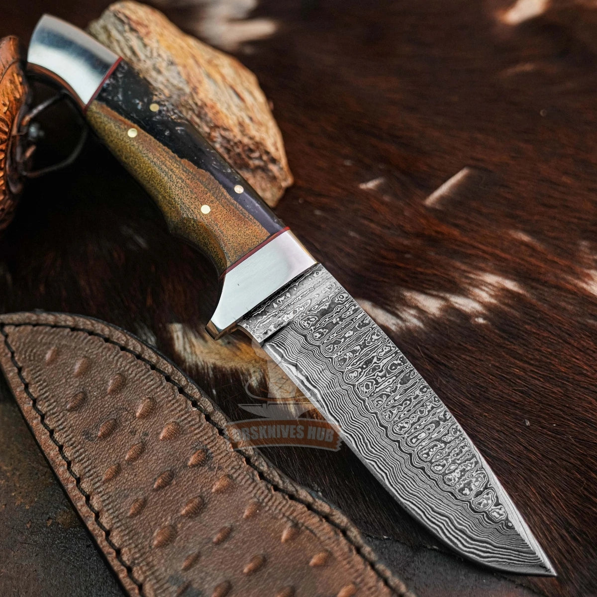 8.8" inch Handmade Damascus Hunting Knife Wood Handle &  Leather Sheath