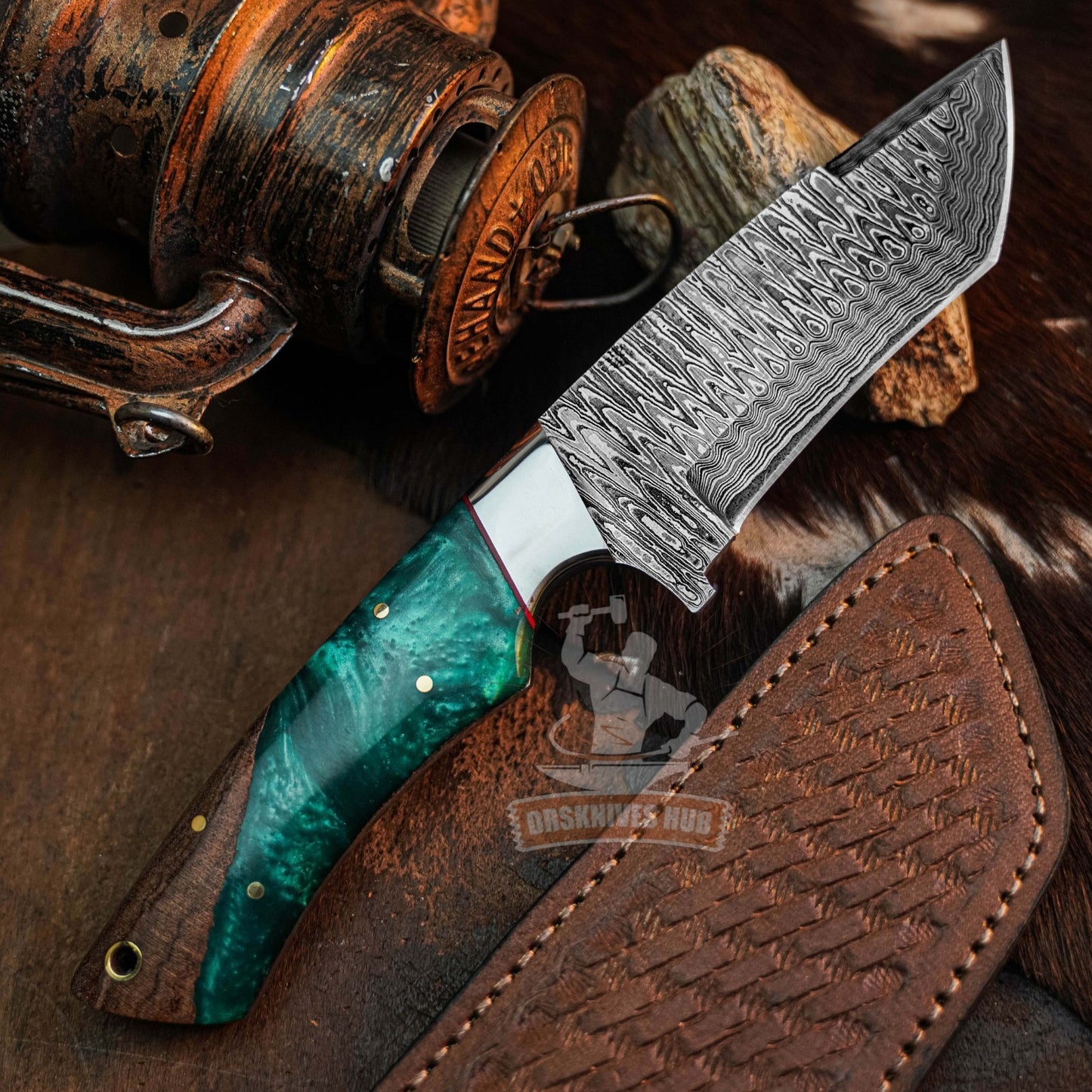 Damascus Steel  Hunting Knife FullTang Resin Handle Fix Blade Tanto knife