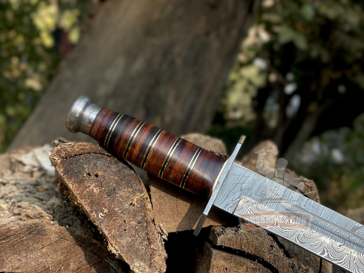 Handcrafted Damascus Steel Blade Bowie Knife Featuring a Leather Handle | DRSKNIVES HUB