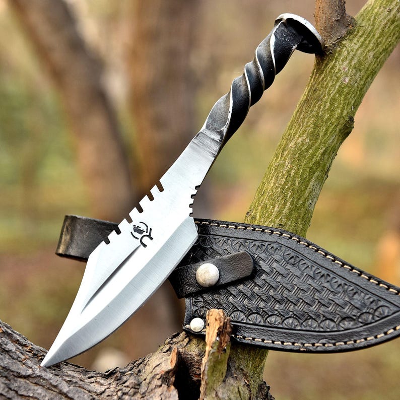 Hand-Forged viking Railroad Spike Art with Twisted Handle knife With Leather Sheath Cover