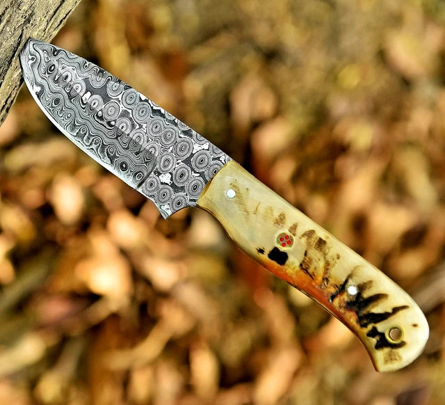 Damascus Steel Blade Tactical Hunting Knife Ram Horn Handle