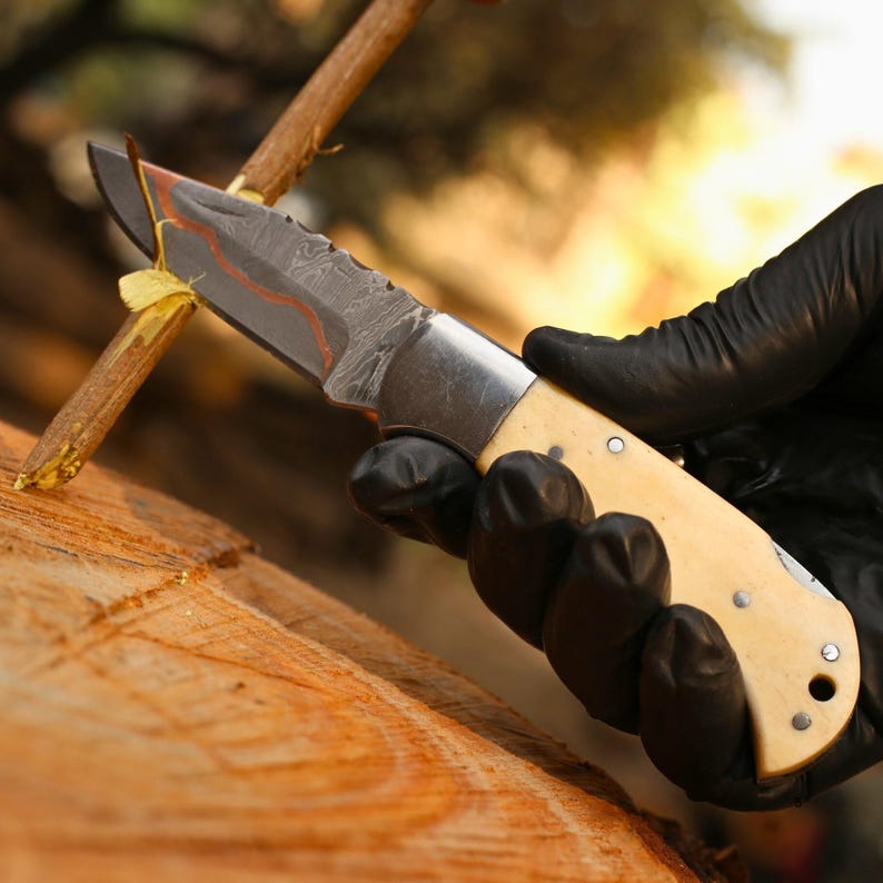 Pocket Folding Knife Handmade Damascus Steel Folding Pocket Knife Camel Bone Handle