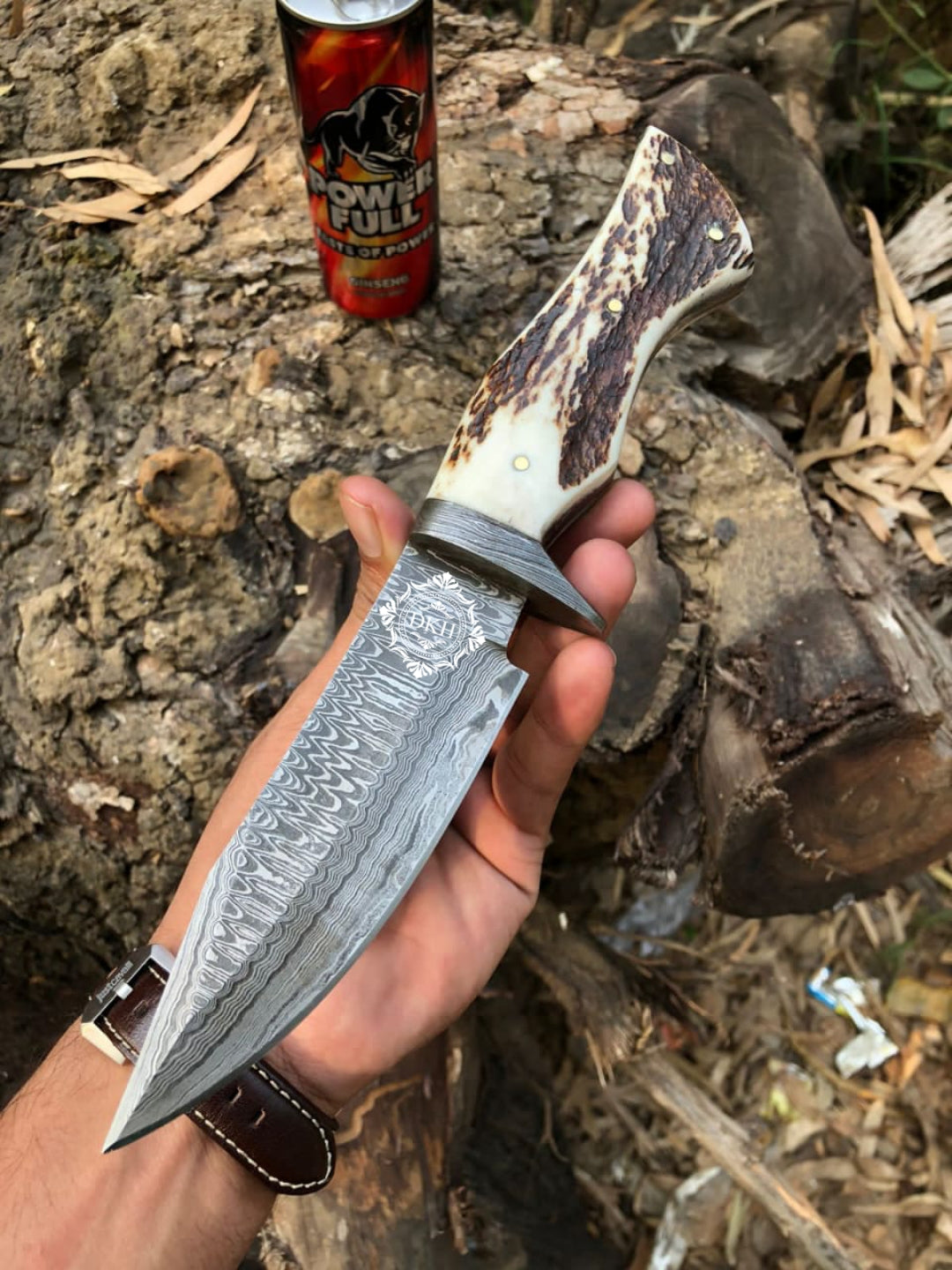 Antler Horn Handle Custom Made Damascus Steel Hunting Knife , Outdoor ,Camping knife