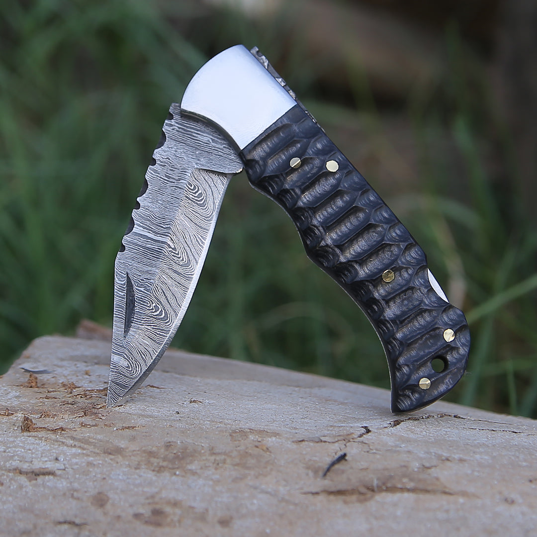 Handmade Damascus Steel Blade Pocket Knife with Pakkawood Handle