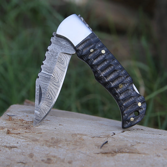 Handmade Damascus Steel Blade Pocket Knife with Pakkawood Handle