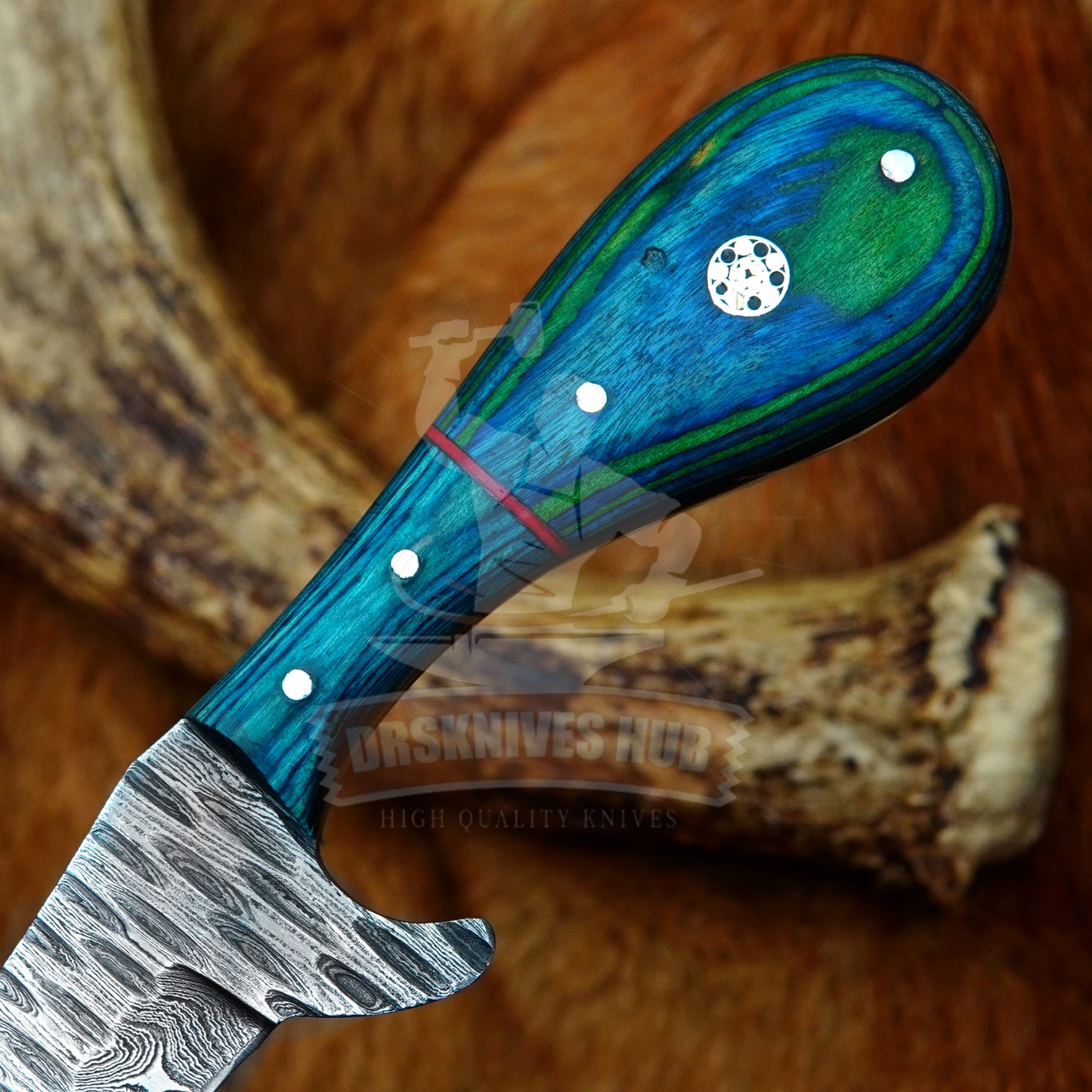 Western Style Cowboy Damascus Steel knife With Leather Sheath And Wood Handle