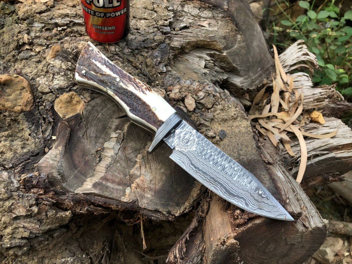 Antler Horn Handle Custom Made Damascus Steel Hunting Knife , Outdoor ,Camping knife