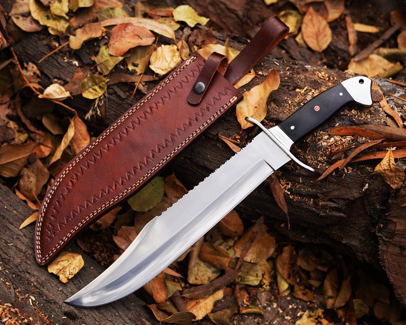 Hunting Bowie Beautiful Handmade D2 Steel Bowie knife Outdoor Camping knife