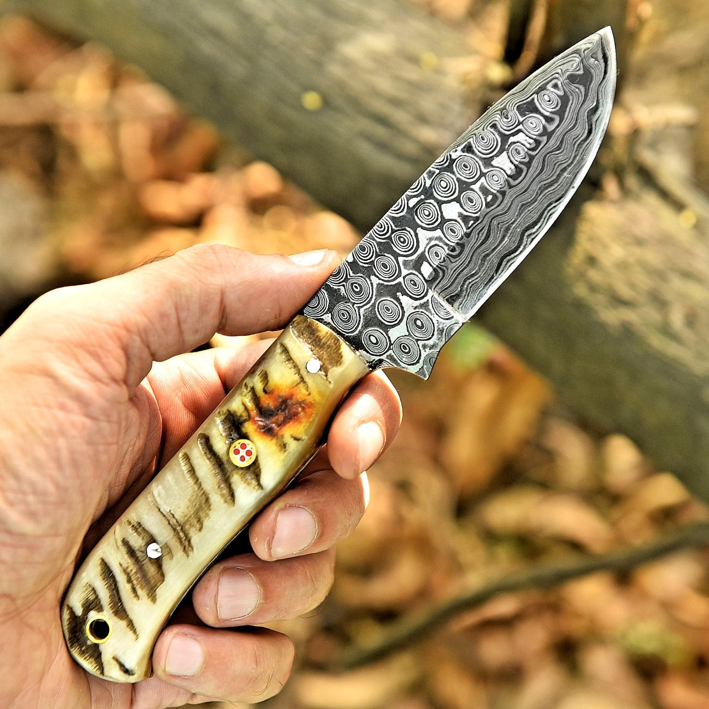 Damascus Steel Blade Tactical Hunting Knife Ram Horn Handle