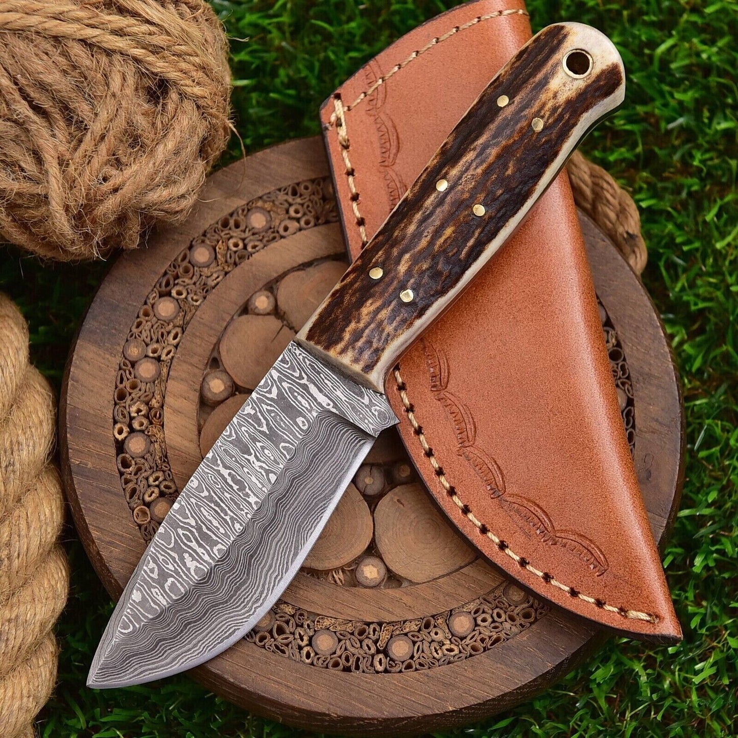 Handmade Damascus Hunting Skinning Knife With Deer Stag Horn Handle