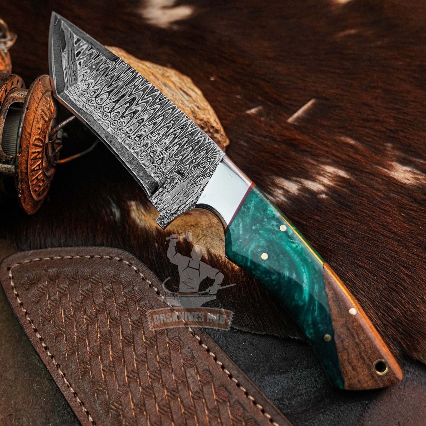 Damascus Steel  Hunting Knife FullTang Resin Handle Fix Blade Tanto knife