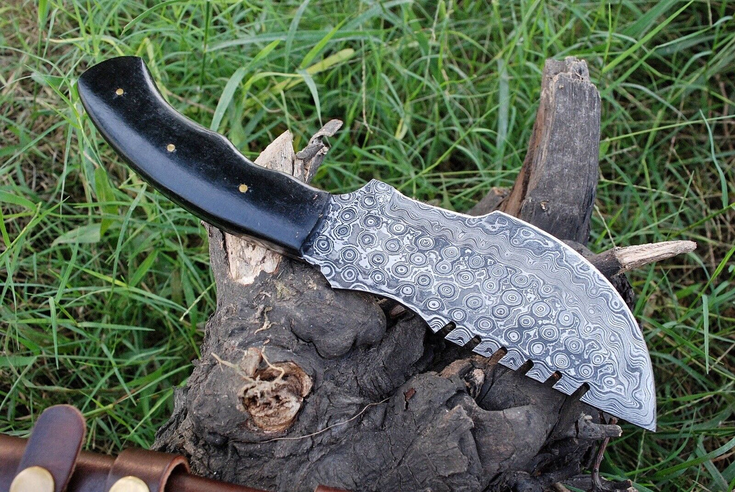 Handmade Damascus Steel Tracking knife Damascus Steel Fixed Blade Full Tang knife