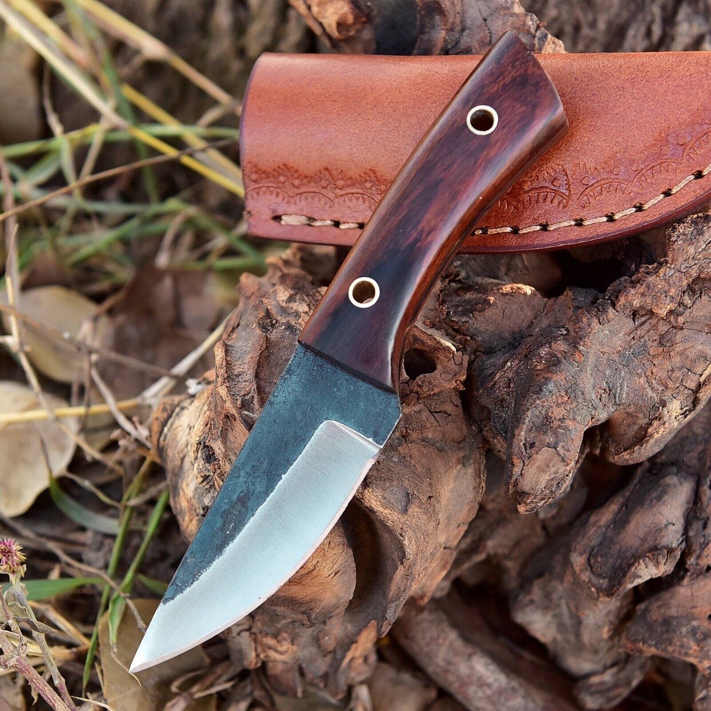 Hand forged High Carbon 1095Steel Fixed Blade Skinning Knife Wood Handle