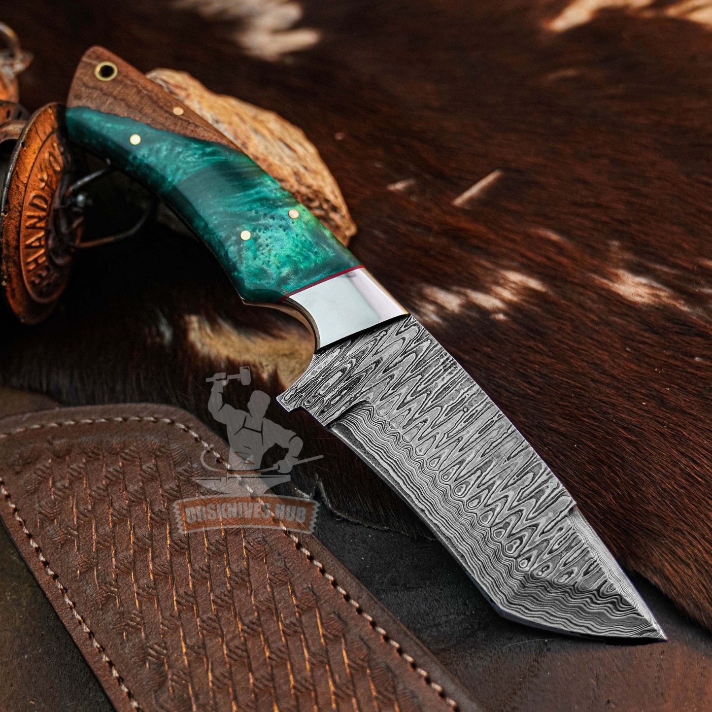 Damascus Steel  Hunting Knife FullTang Resin Handle Fix Blade Tanto knife