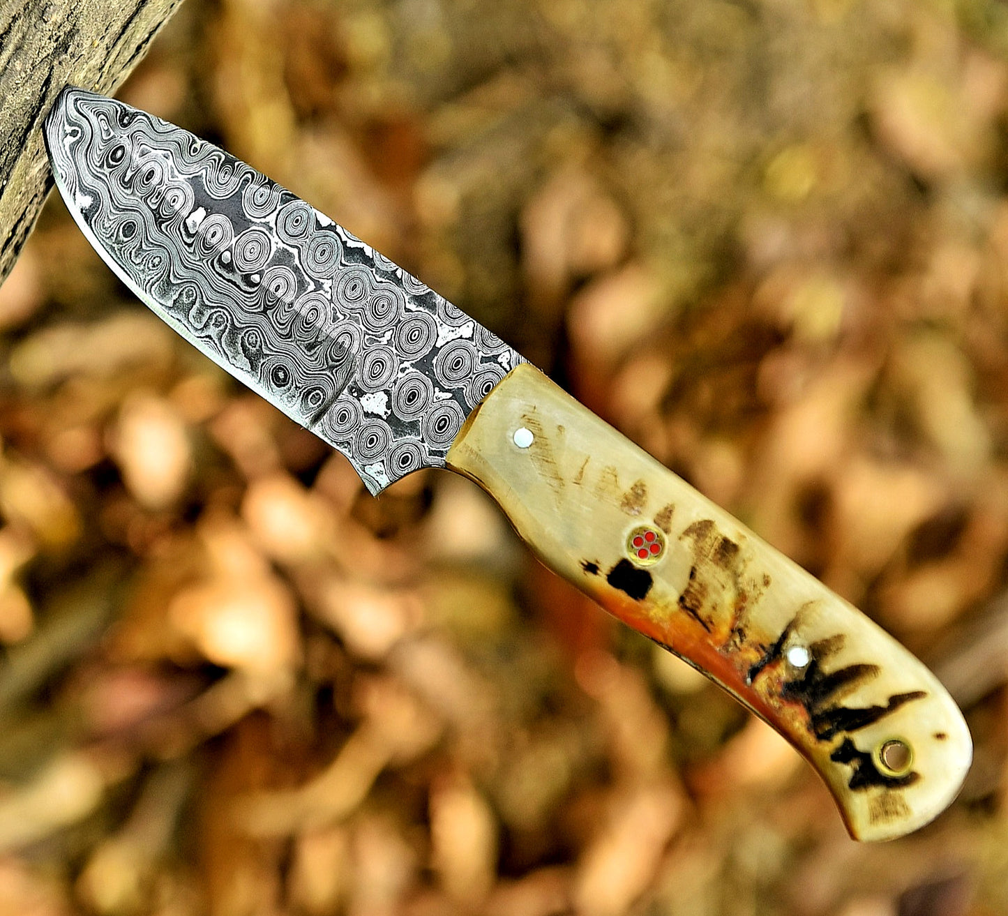 Hand Forged Damascus Steel Hunting Knife – Custom Skinner for Survival