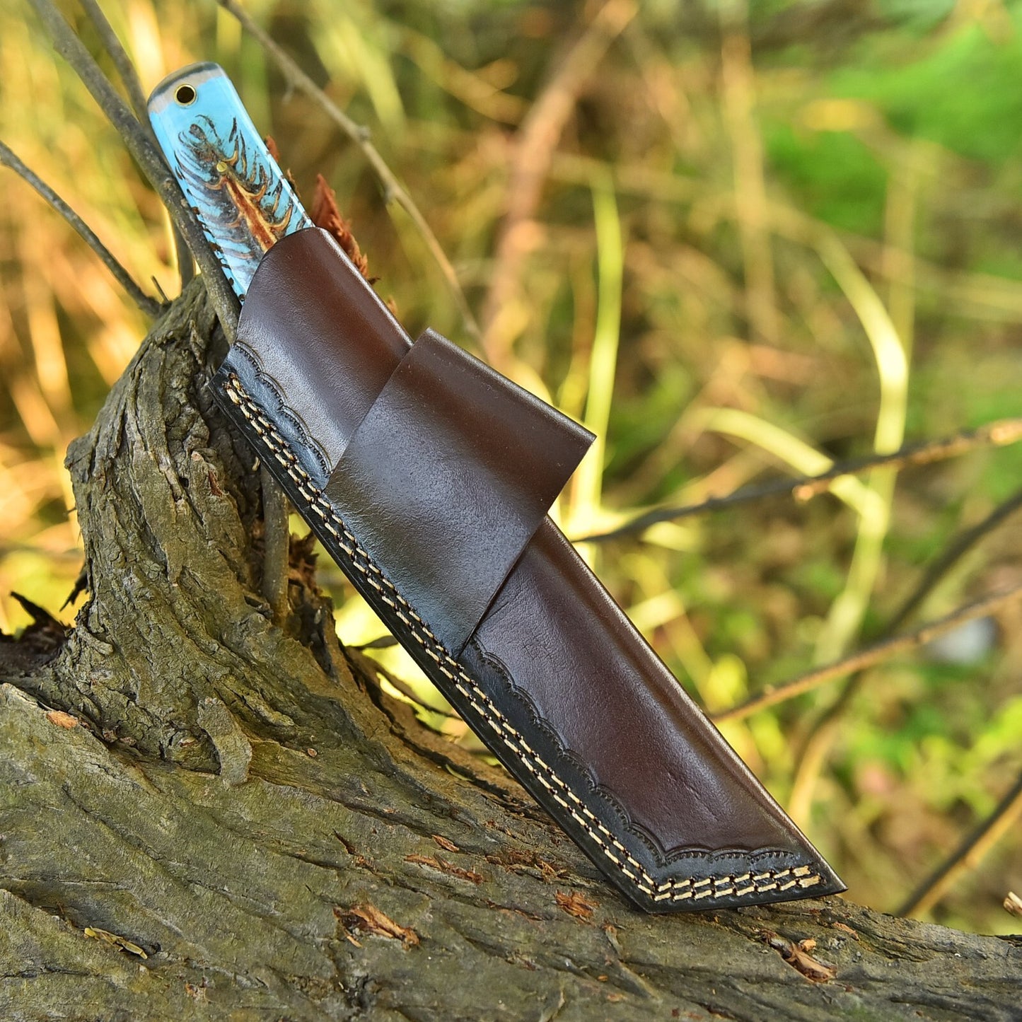 Hand Forged Damascus Steel Blade Tanto Knife Pine Cone Handle Hunting Knife With Leather Sheath Cover